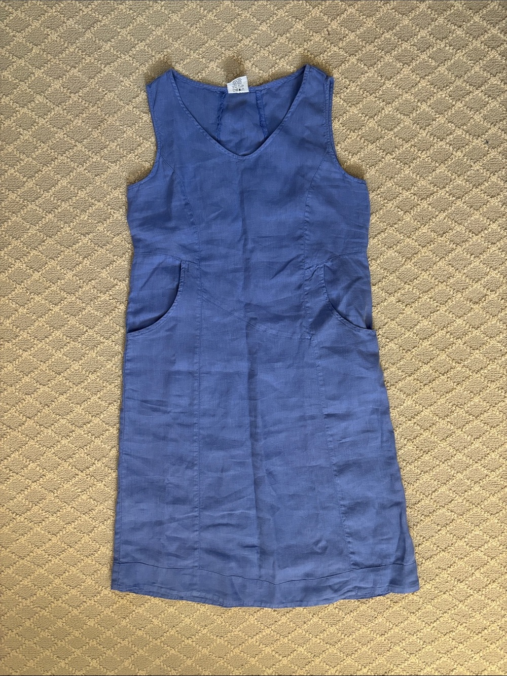 Click Sleeveless V-Neck Linen Shift Dress with Pockets